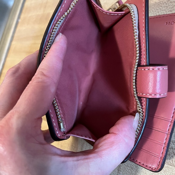 Coach Signature Pink Lily Wallet - Picture 8 of 10